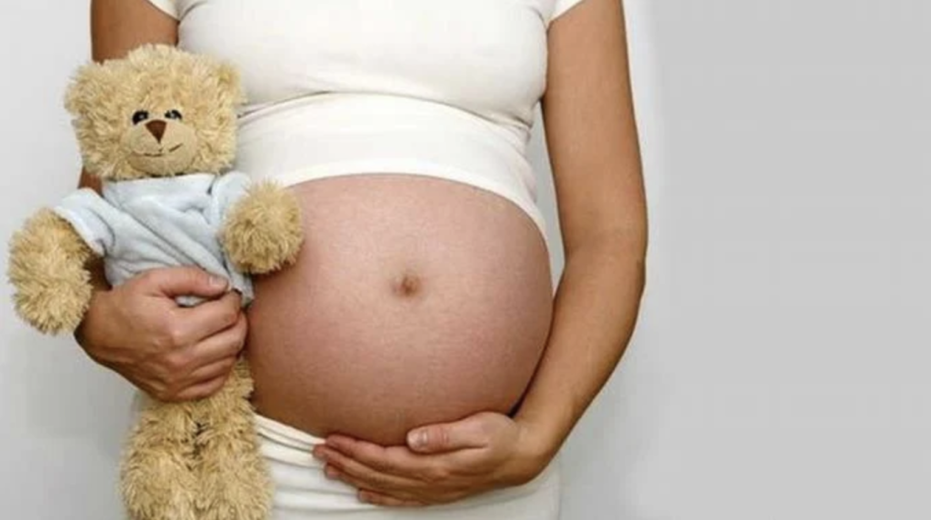 Embarazo-en-adolescentes-Listin-Diario-1024x572.png
