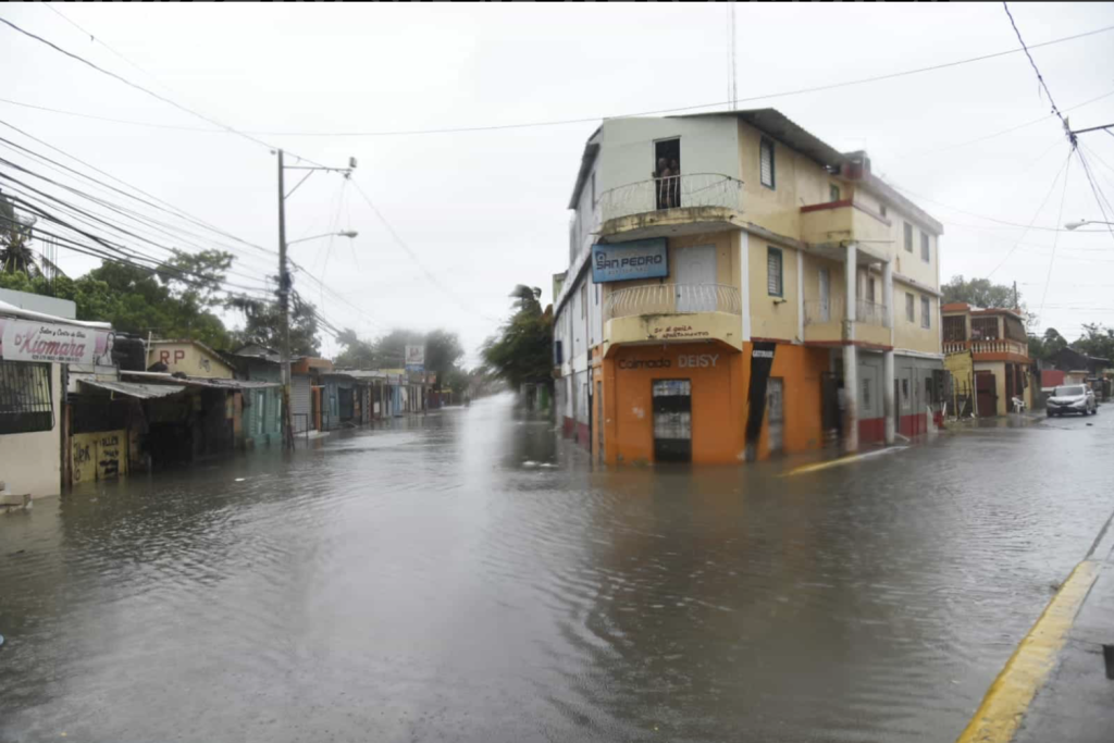 Inundaciones-en-La-Romana-Diario-Libre-1024x683.png
