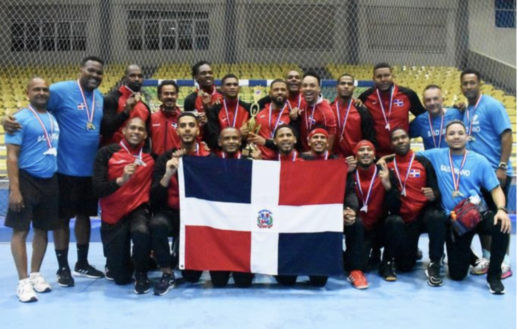 Balonmano-Dominicana-oro-y-plata-Listin-Diario-1024x651.png