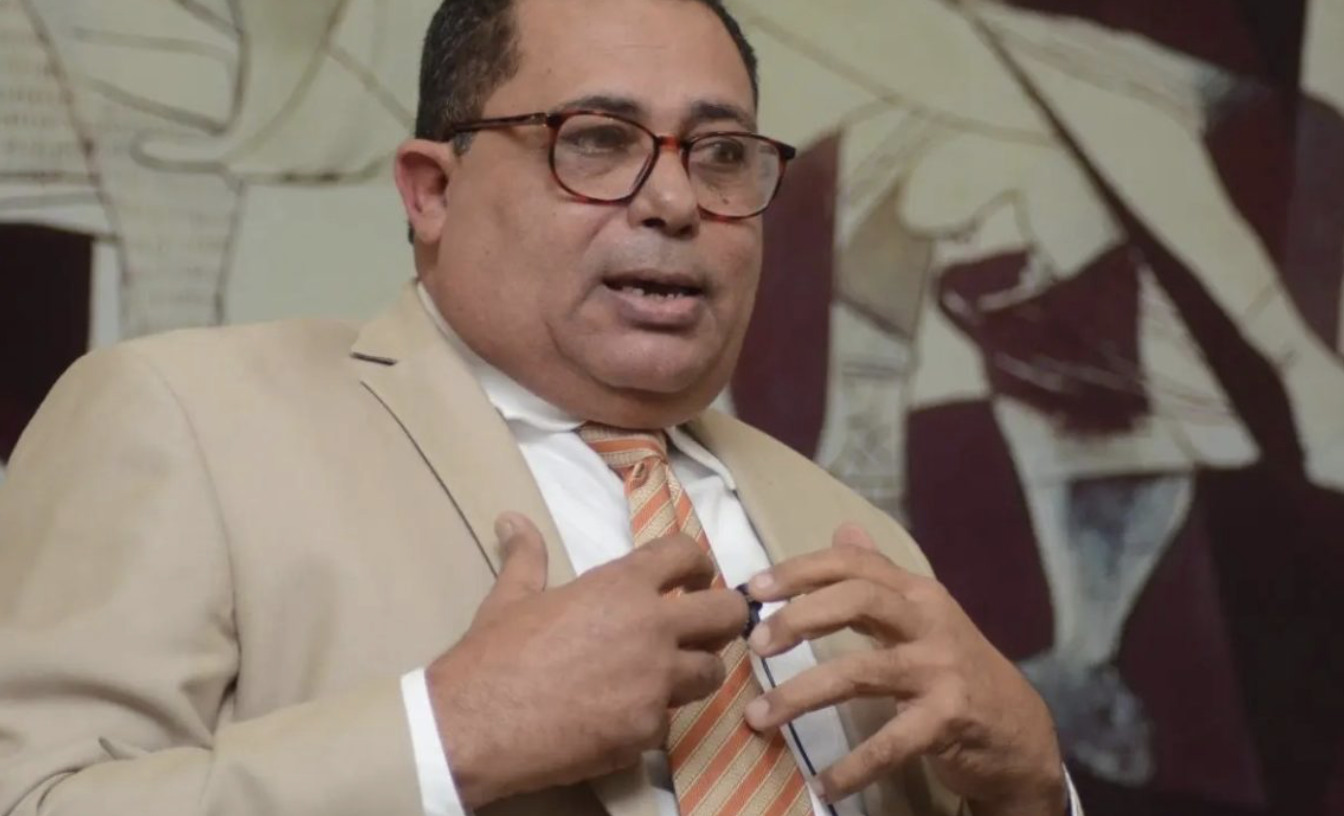 Waldys Taveras says political parties are in contempt of