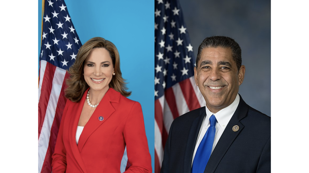 María-Salazar-y-Adriano-Espaillat-dr1-1024x573.png