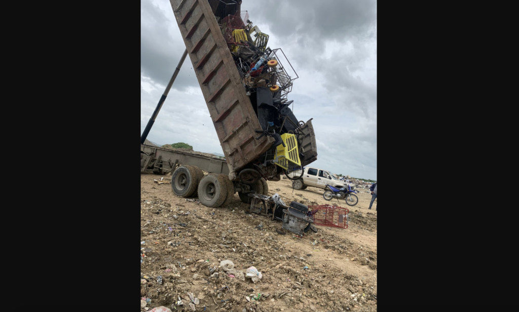 Chatarra-del-Mirador-Sur-Listin-Diario-1024x617.png