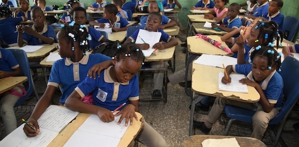 Haitianos-representan-25-por-ciento-escolares-El-Nacional.jpeg