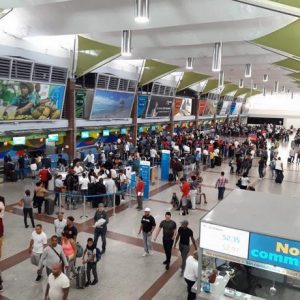Pasajeros-Aeropuerto-Listin-Diario-e1599656428340.jpeg