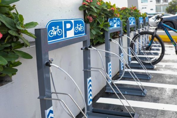 Estacionamiento-de-bicicletas-El-Caribe-e1605627939493.jpg